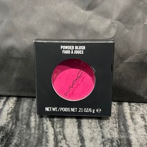MAC Cosmetics- Full Fuchsia blush